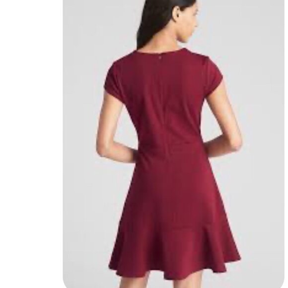 GAP Burgundy Peplum Fit & Flare Ponte Knit Dress Size 0 Knee Length - Picture 2 of 7